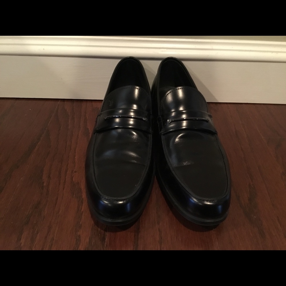 Tods black leather dress loafers 10